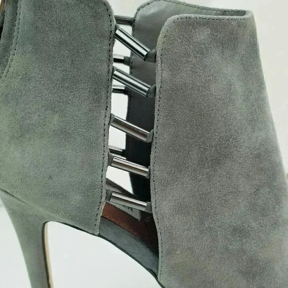 Steve Madden 8.5M Lola Gray Suede Back Zip Open Toe Vented Side Ankle Boots Heel - Picture 6 of 12